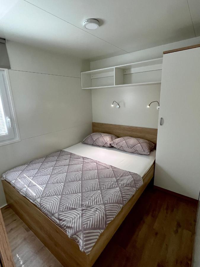 Zen Murter Mobil Home Betina  Εξωτερικό φωτογραφία