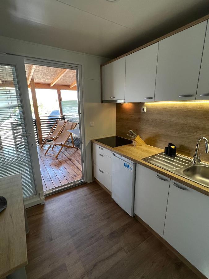 Zen Murter Mobil Home Betina  Εξωτερικό φωτογραφία
